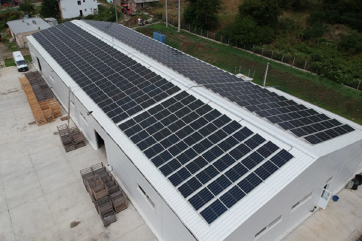 Hybrid Solar Power System with Diesel Generator